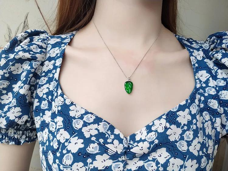 
                为什么女人都喜欢佩戴翡翠？
   第2张