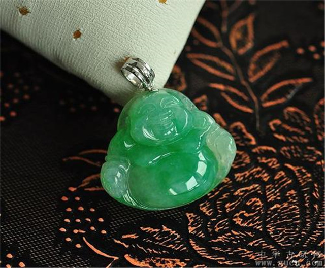 什么是翡翠的底？本文为你答疑解惑！(图文)   第3张