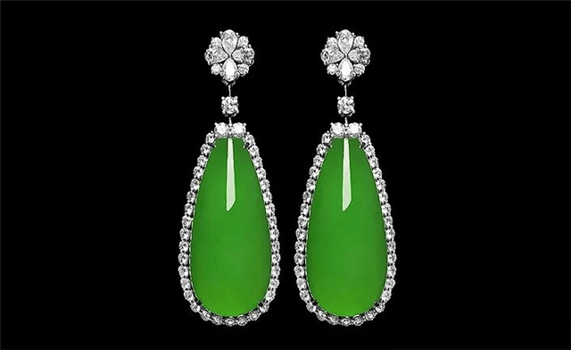 什么样的翡翠品质最好？优质的种水色和做工缺一不可   第1张