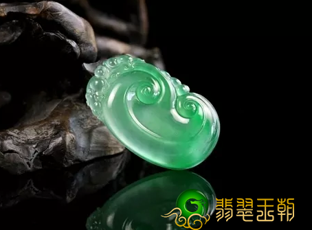 刚种翡翠与老种翡翠的差别如何辨别 “四看”辨差别   第2张