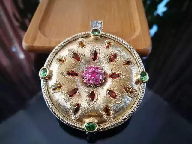 拥有美好寓意的翡翠平安扣，竟有如此故事！   第4张