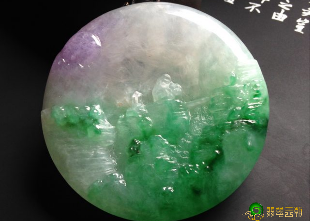 三色翡翠的价钱怎样？讨论一下三色翡翠的特性及发展潜力   第2张