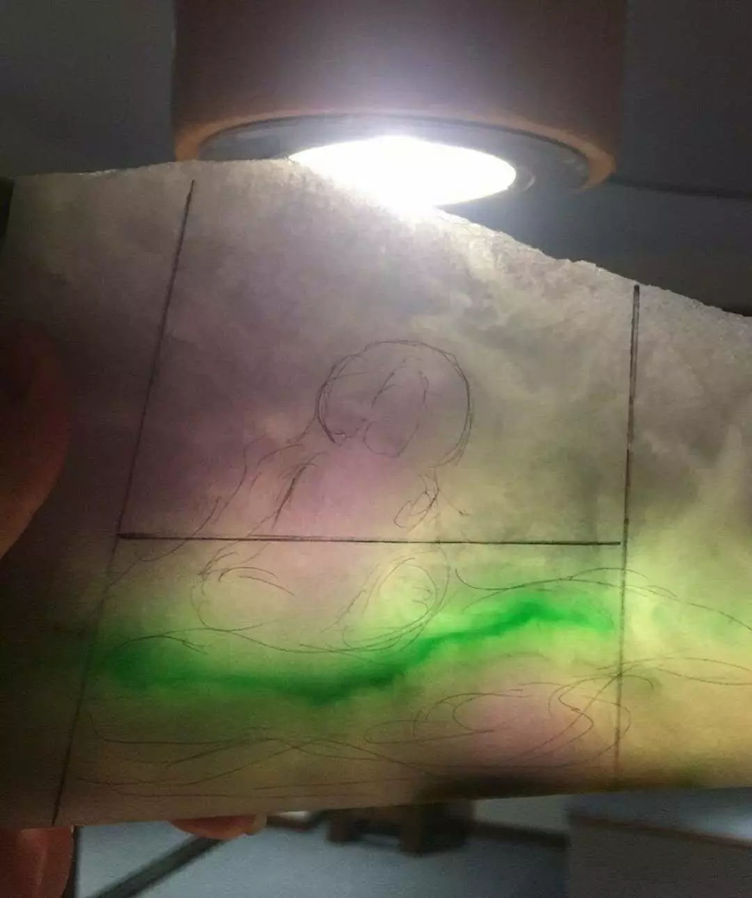 一块让人伤脑筋的春带彩翡翠，被玉雕师的创意拯救后，价值大涨！   第1张