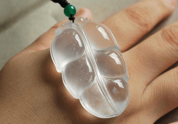 翡翠d货是什么意思？购买翡翠时要警惕这些假冒玉石！   第1张