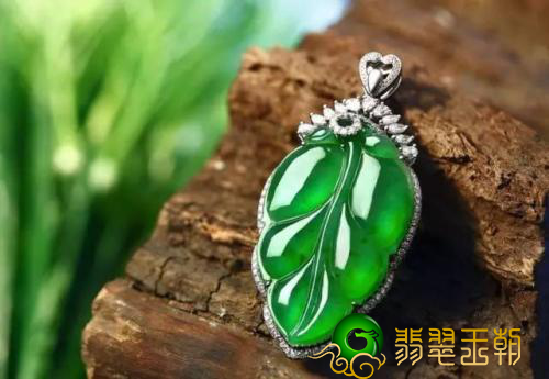 怎样选择翡翠小挂件 记牢这四大选择标准   第2张