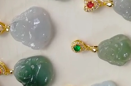 佩戴观音吊坠的禁忌 观音吊坠什么样的人适合戴？戴观音的讲究有哪些？   第3张