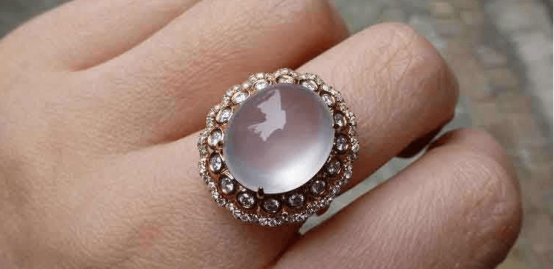 玻璃种戒面价格大放送！想买戒指送给心爱的他吗？   第1张