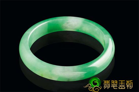 水沫玉有哪几种颜色？水沫玉哪种颜色好，喜欢的终究是抵挡不住   第6张