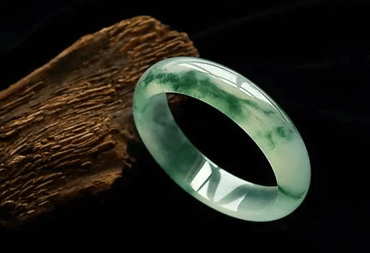 怎样区分翡翠和水沫子？为什么说它是翡翠市场的杀手级假货？   第3张