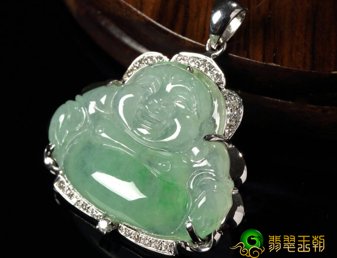 怎样选择适合自身的翡翠佛象项链吊坠?我来对你说 第3张