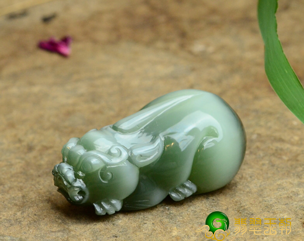 佩戴和田玉貔貅好处有哪些，还不知道就亏大了   第1张
