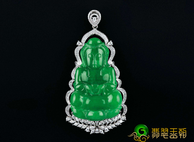 翡翠玉观音的价格贵不贵？如何挑选翡翠玉观音吊坠？   第1张