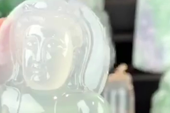 佩戴观音吊坠的禁忌 观音吊坠什么样的人适合戴？戴观音的讲究有哪些？   第4张