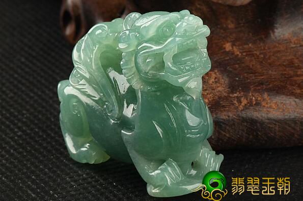 如何评定翡翠的真伪？有什么方式是较为普遍的评定方式？   第1张