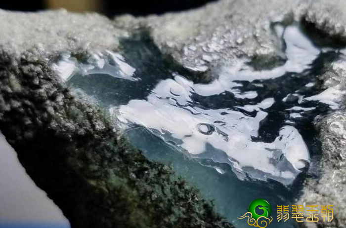 冰种翡翠翡翠原石和玻璃种翡翠翡翠原石的差别,有哪些不一样   第3张