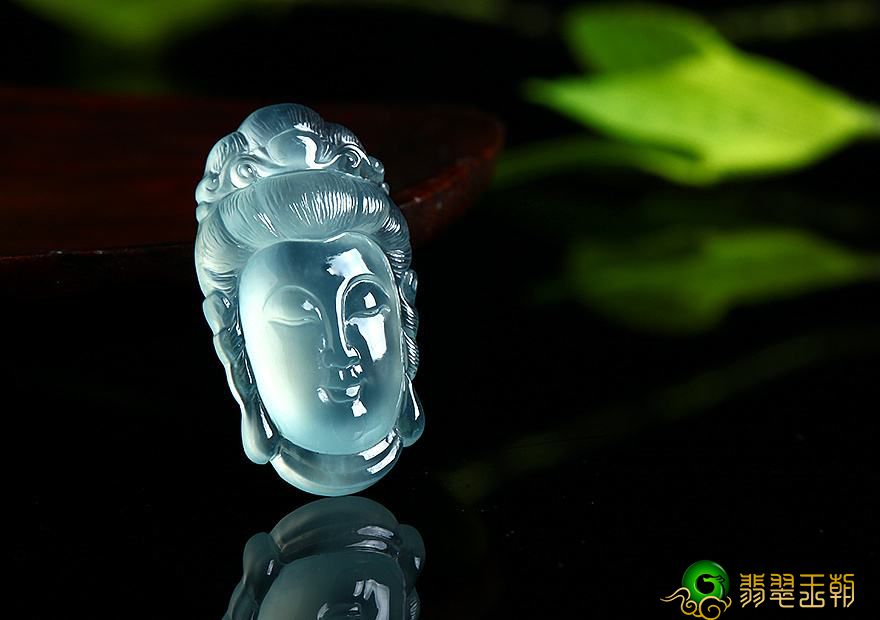 翡翠观世音如何看真伪？我们可以根据下列好多个层面下手！   第2张