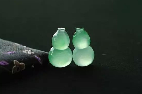 葫芦上系红绳什么讲究 第3张