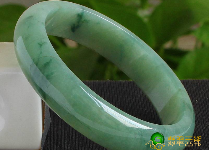 翡翠a货是什么意思?来看看天然翡翠的真身 第2张