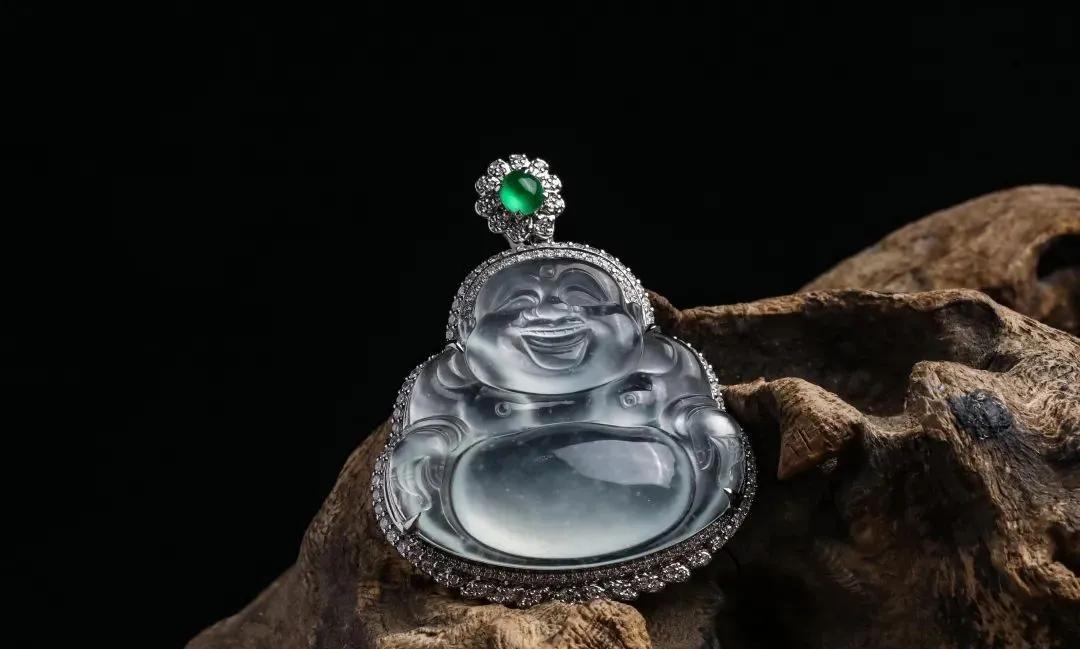 
                翡翠收藏的5个等级，这个排名你同意吗？
   第1张