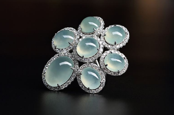 戴翡翠戒指有什么寓意？原来戒指的佩戴也男女有别   第2张