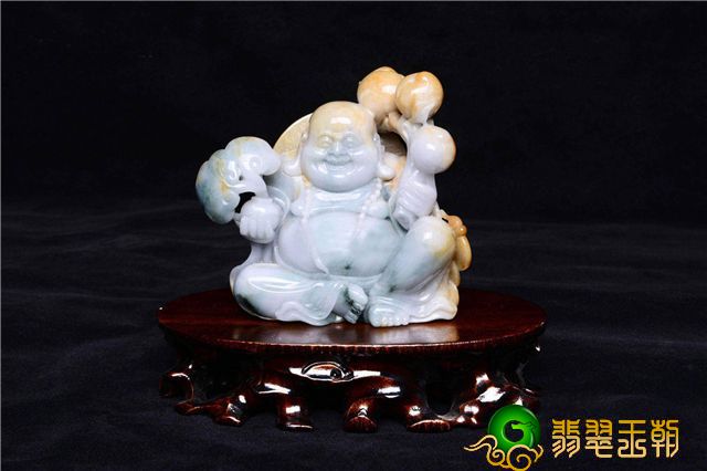 哪些的翡翠原材料会做摆放？翡翠摆放的个人收藏发展前途原先这么大！   第2张