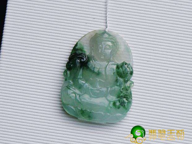 男士戴翡翠观世音必须注意什么？我们要如何购买翡翠观世音？   第1张
