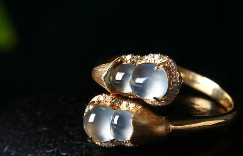 
                翡翠葫芦究竟有什么魅力？从小孩到老人都在戴！中的寓意和好处
 