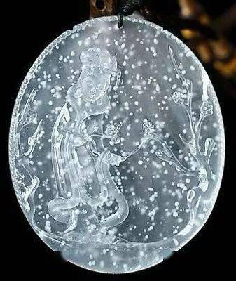 
                看一看翡翠玉雕作品的制作过程
   第3张