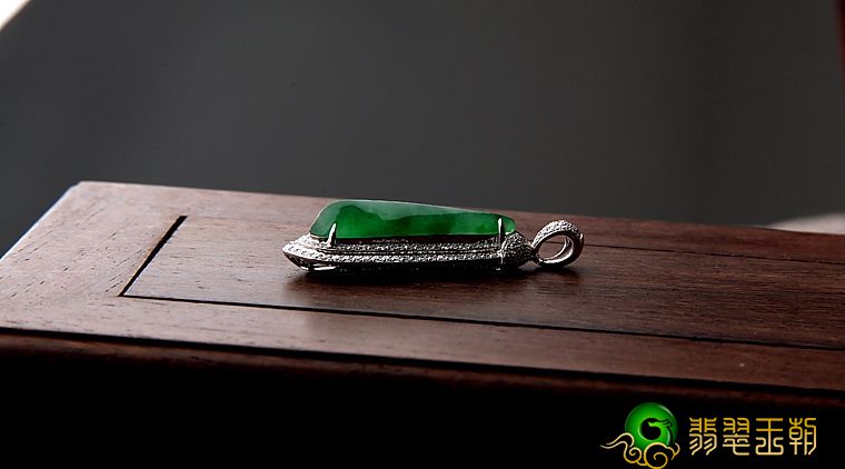 翡翠寓意：那么多人都喜欢翡翠，难道就仅仅是因为它好看吗？   第1张