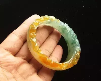 
                翡翠为啥能在中国经久不衰？
   第1张