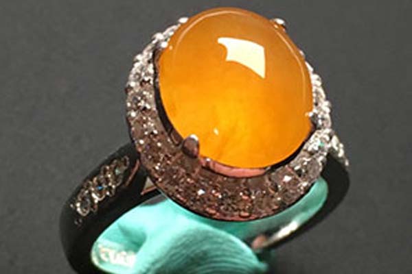 帝王绿、皇家紫、金翡翠，它们的收藏价值究竟有多高？   第5张