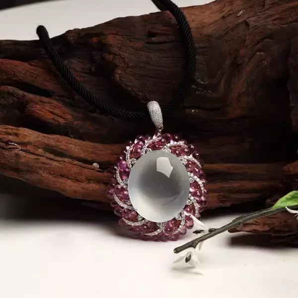 
                看完这6点，还不会选翡翠蛋面，你来找我
   第3张