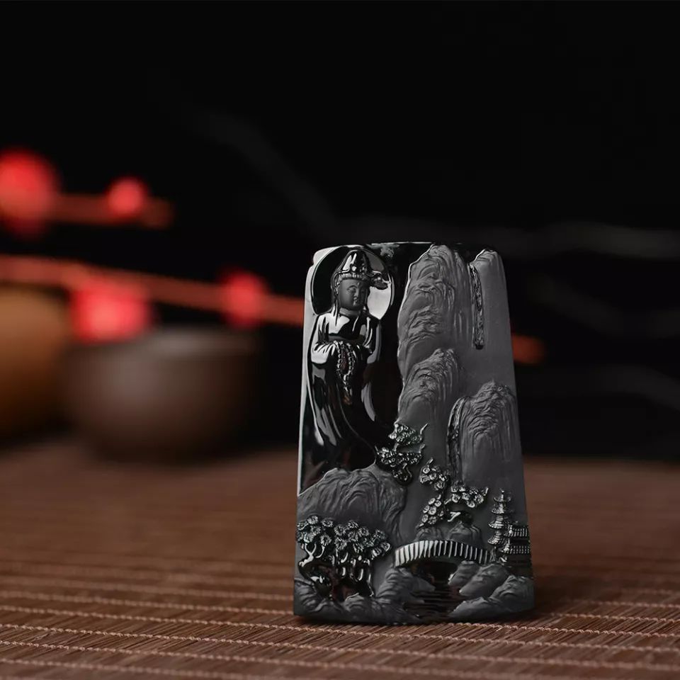 黑色的翡翠，墨翠值钱吗？   第4张