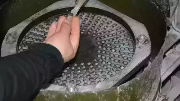 
                翡翠珠链要价为什么那么贵，看看它的制作过程你就知道了
   第4张