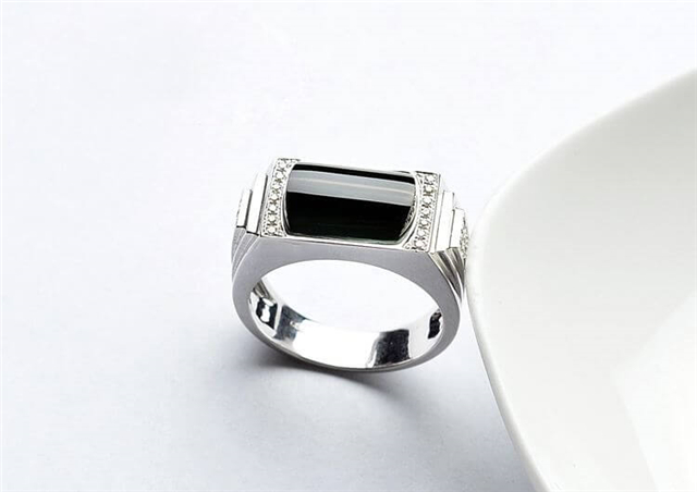 墨翠和翡翠哪个好？原来它是市场上的黑马！(图文)   第3张