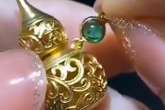 翡翠葫芦为什么不能送人？翡翠葫芦该如何去佩戴？   第3张