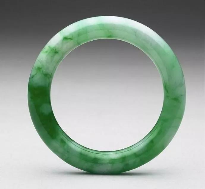 玉赏 | 台北故宫珍藏翡翠手镯，一镯一倾城   第3张