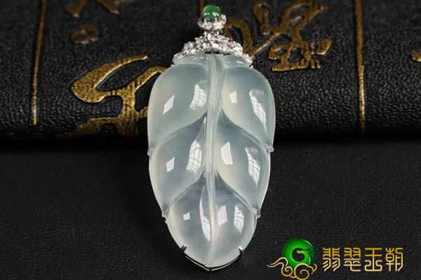 象征高贵的翡翠叶子挂件小小饰品蕴含着丰富寓意   第3张