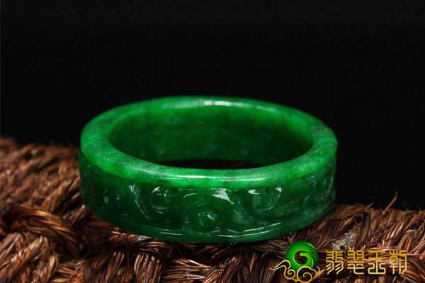 翡翠指环的由来和寓意，不仅只是定情信物   第3张