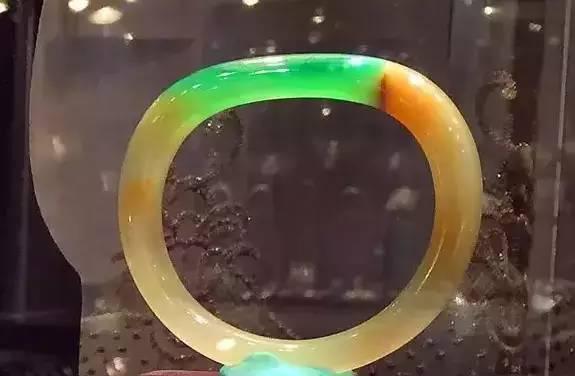 
                君子不可不饰！最具中国风的翡翠设计！
   第6张