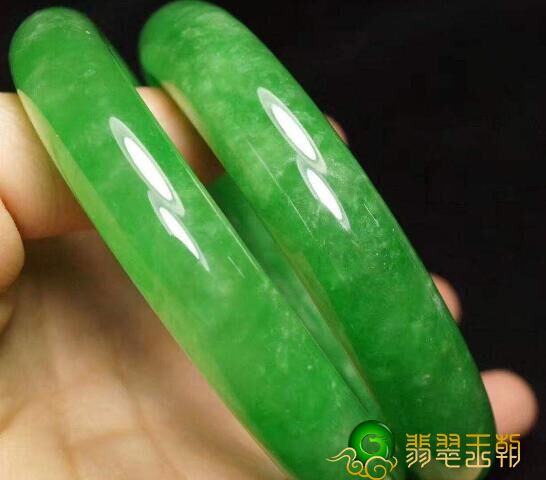 翡翠中的霸者,帝王绿翡翠 第1张