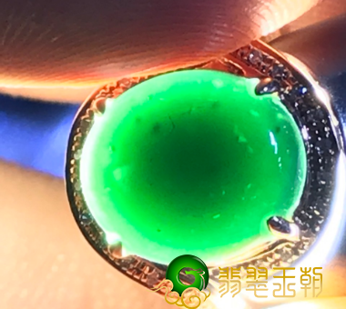 翡翠与墨翠哪一个更有使用价值 墨翠和翡翠哪家好 