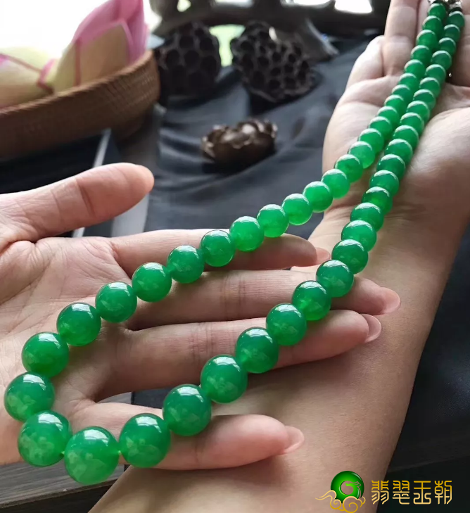 怎样挑到性价比高的翡翠高货呢？   第2张