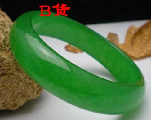 翡翠都会越戴越润吗?不一定!有些翡翠会越戴越“丑”! 第2张
