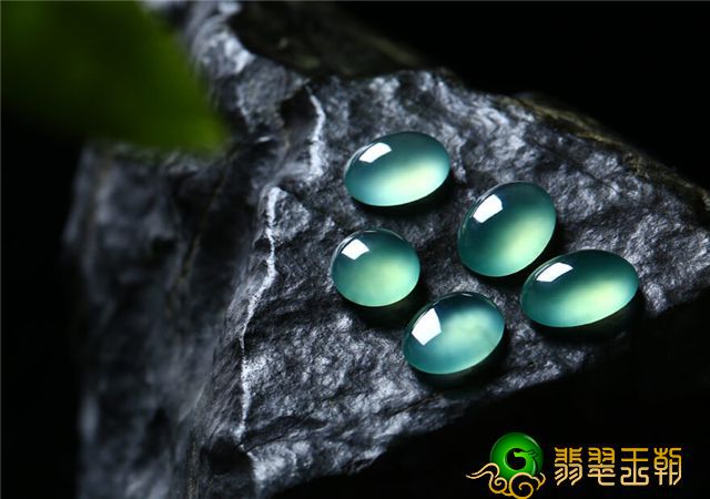 怎样评定翡翠？来源于行话的实践经验你迫不得已看！   第4张