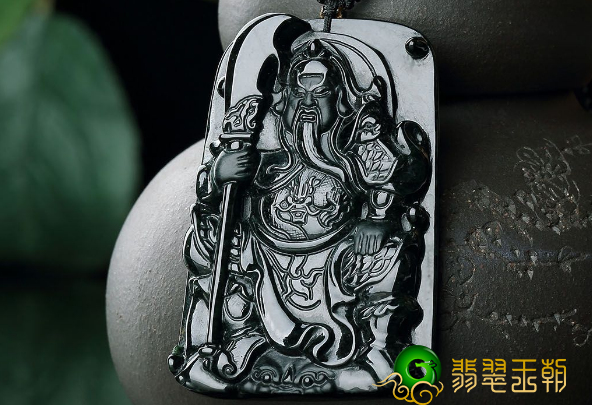 墨翠的使用价值，一块黑色的石头却使用价值干万   第1张