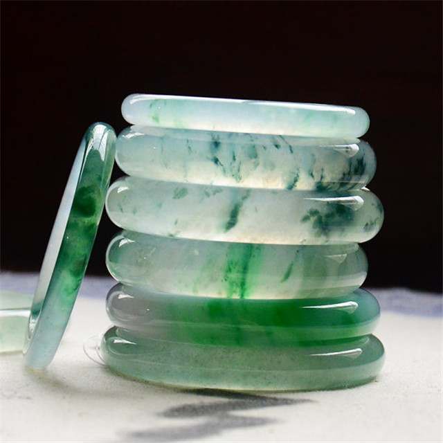 影响翡翠透明度的因素有什么？我们一起来看看！(图文)   第1张