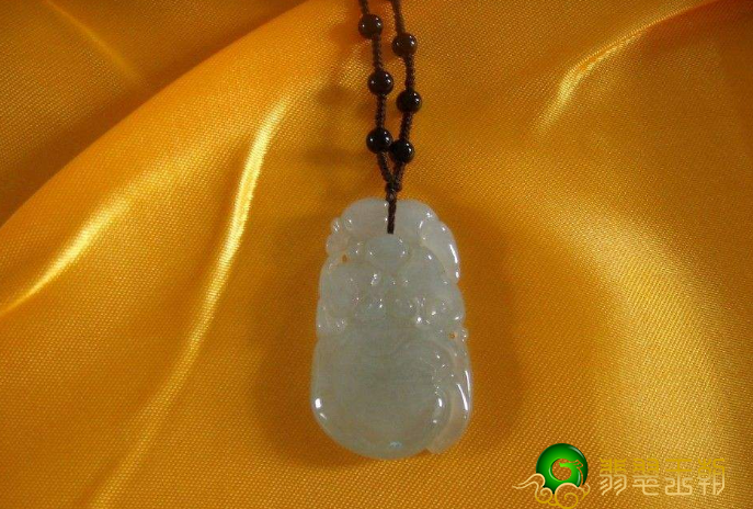 珍贵的翡翠挂件的一些种类分类   第3张