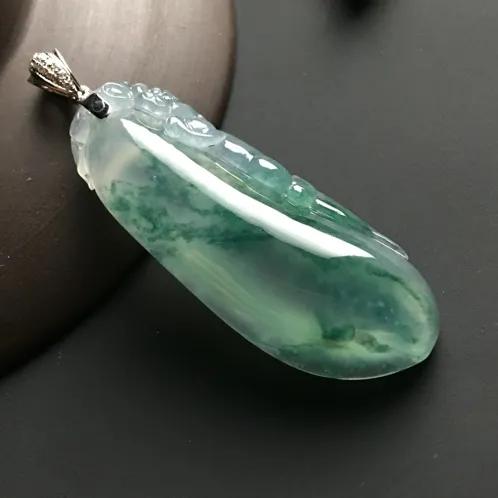 
                欣赏翡翠是“器”，修炼内心为“道”
 