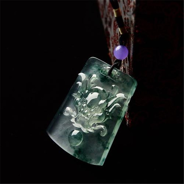 翠友们知道翡翠飘花与飘色的区别吗？本文为你答疑解惑！   第2张